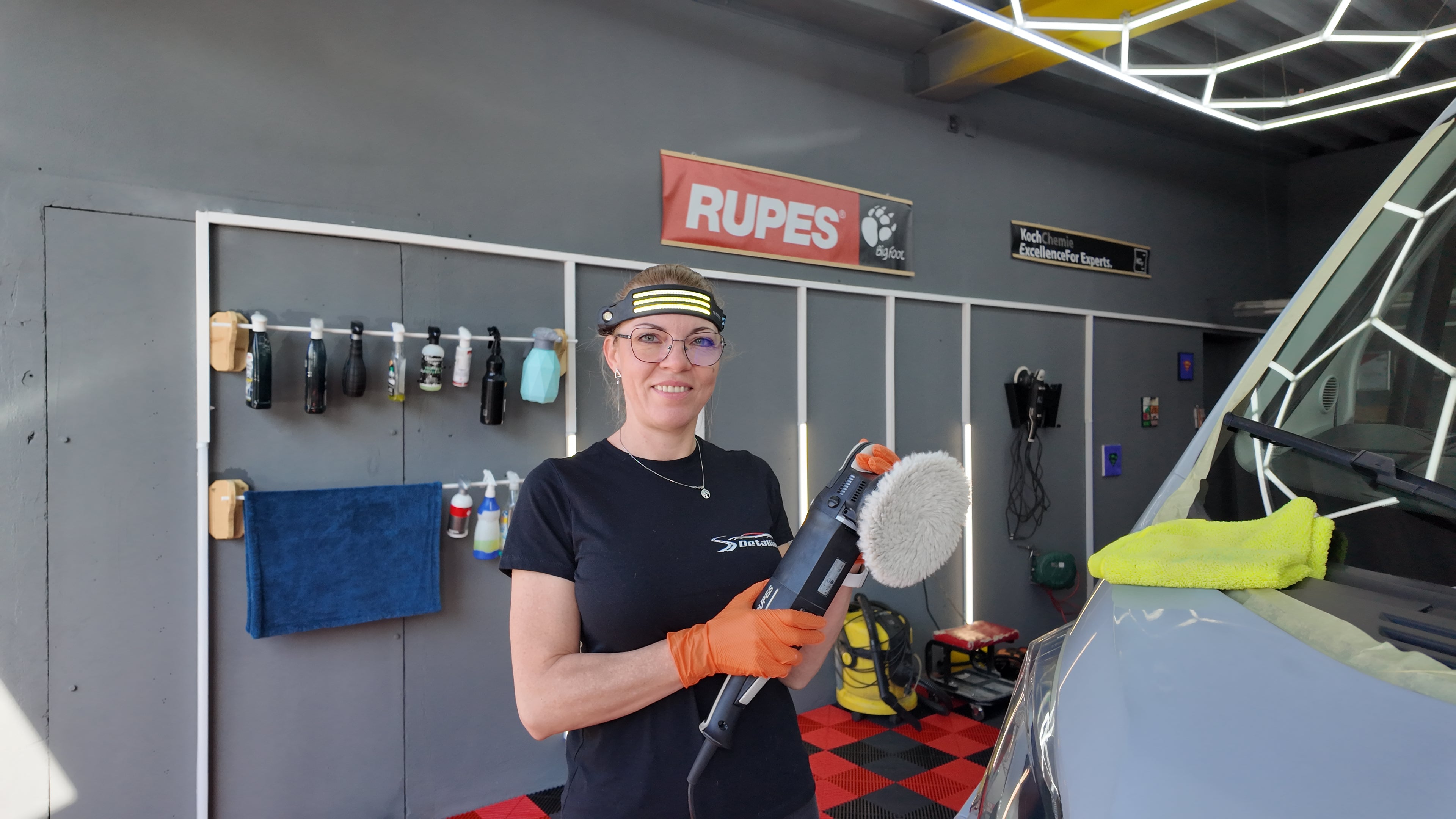 <strong>👩🔧 Brigitte – Perfektion bis ins letzte Detail</strong>